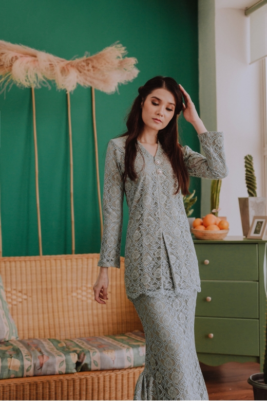 Larissa Lace Kurung - Dusty mint